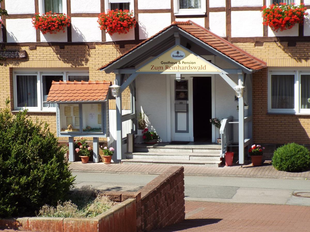 Hotel Garni Zum Reinhardswald Gewissenruh Bagian luar foto