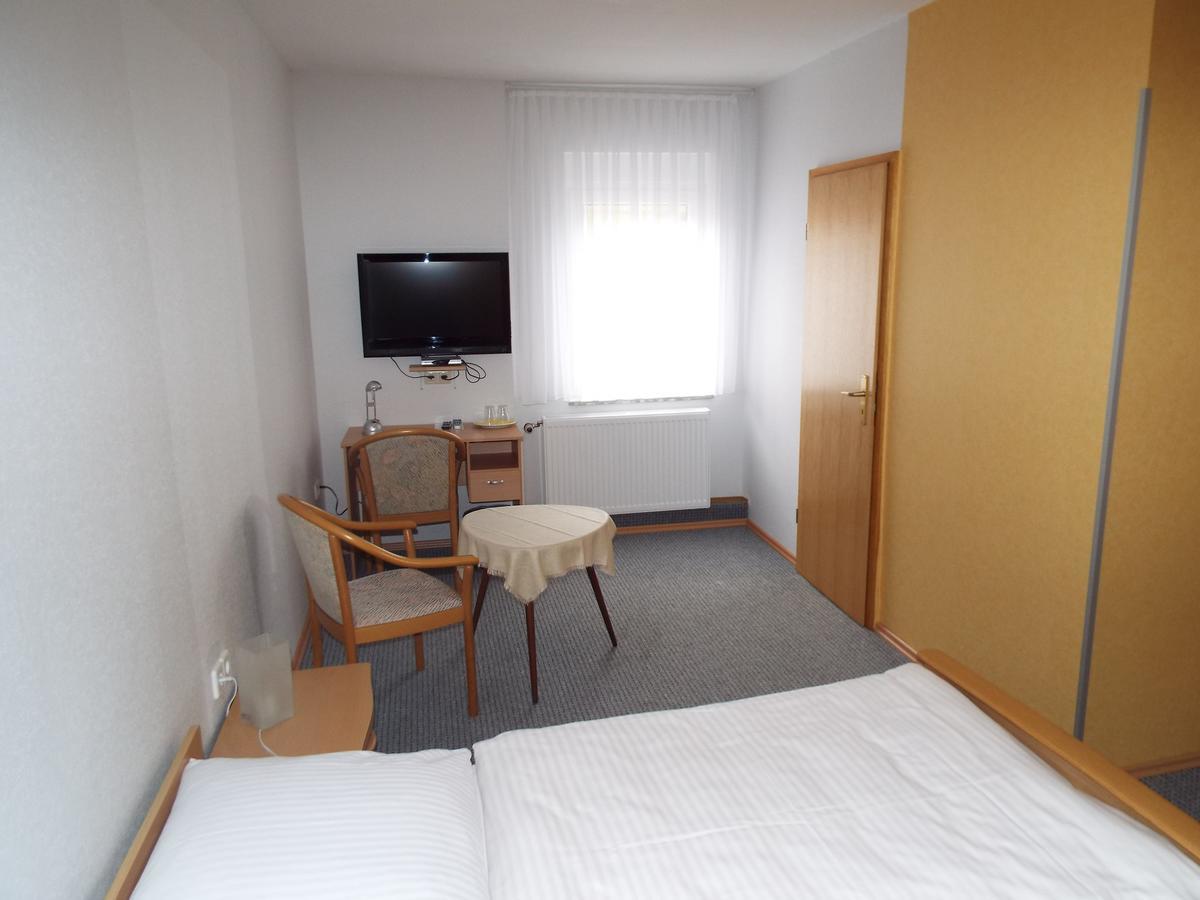 Hotel Garni Zum Reinhardswald Gewissenruh Bagian luar foto